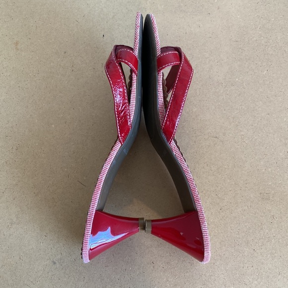 Madden Girl Red Sandals. Size 10 - Picture 6 of 6